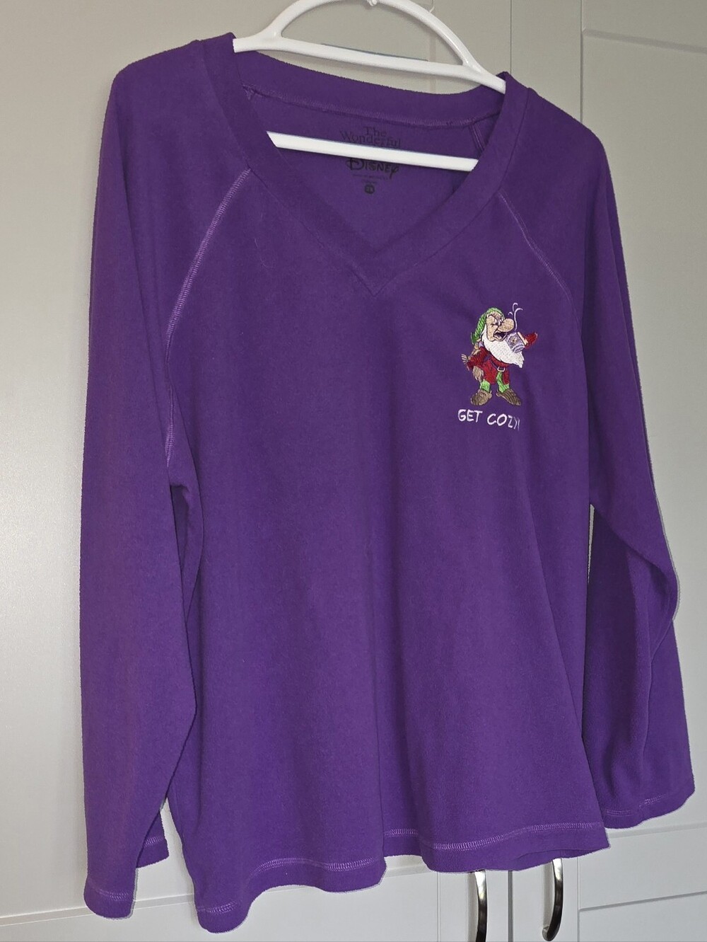 Disney Womens Fleece V-neck Pajama Top 2x Plus/ Purple Snow White Dwarves